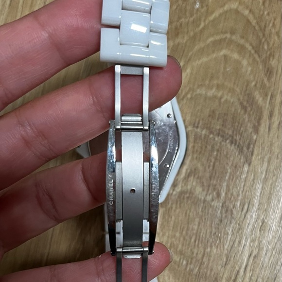 Chanel J12 White Ceramic & Steel, Diamond W Indicators 38mm Automatic movement - Picture 3 of 7